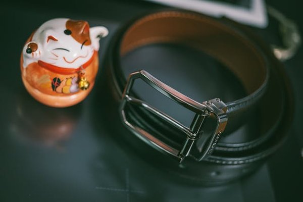 Ceinture de chasteté femme: guide d'achat et conseils